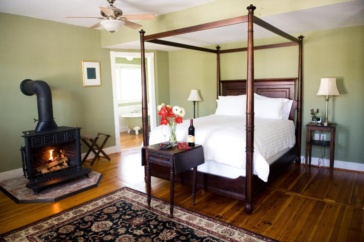 Hopkins Ordinary Bed, Breakfast And Ale Works Bed and Breakfast Sperryville Exterior foto