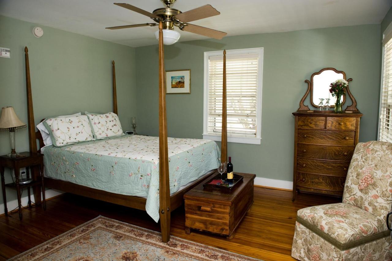 Hopkins Ordinary Bed, Breakfast And Ale Works Bed and Breakfast Sperryville Exterior foto